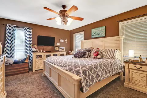Bedroom - 552 Robs Rd, Grimsley, TN 38565 photo 3 of 7