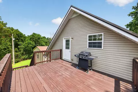 Exterior - 6973 Ashburn Rd, Baxter, TN 38544 photo 4 of 11