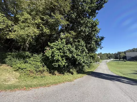 1091 Heathwood West Dr, Cookeville, TN 38506