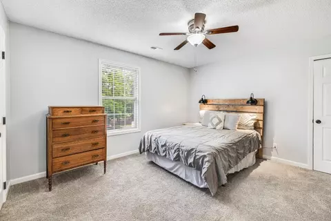 Bedroom - 380 Webbs Camp Rd, Walling, TN 38587 photo 7 of 9