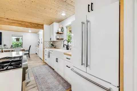 Kitchen - 380 Webbs Camp Rd, Walling, TN 38587 photo 4 of 11