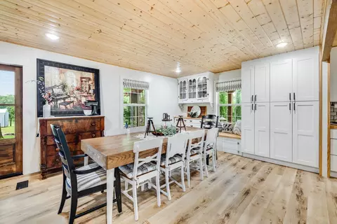 Dining - 380 Webbs Camp Rd, Walling, TN 38587 photo 2 of 3