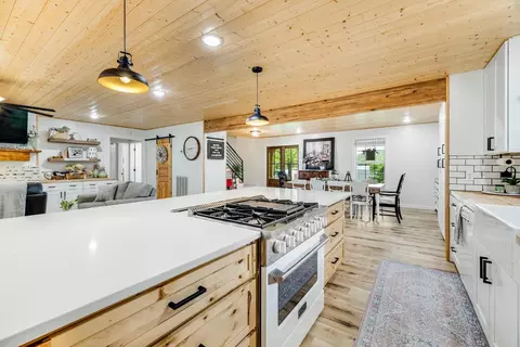 Kitchen - 380 Webbs Camp Rd, Walling, TN 38587 photo 5 of 11