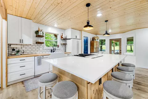 Kitchen - 380 Webbs Camp Rd, Walling, TN 38587 photo 1 of 11