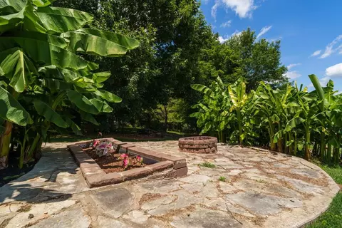 2301 NW Plunk Whitson Rd, Cookeville, TN 38501