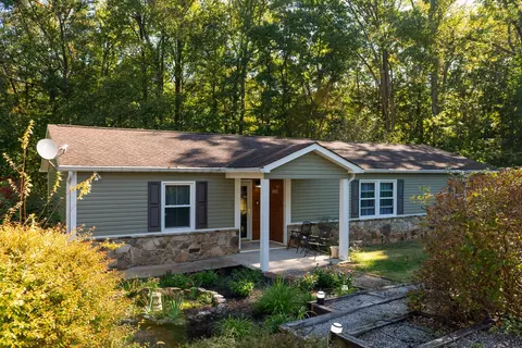 546 NE Geeseway Dr, Cookeville, TN 38506