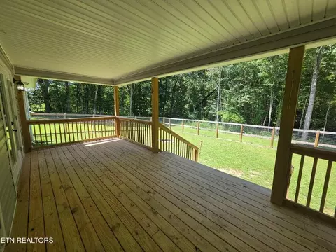 Exterior - 1561 Bicknell Rd, Clarkrange, TN 38553 photo 6 of 8