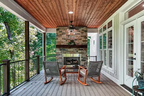 Exterior - 300 Chandler Rd, Doyle, TN 38559 photo 6 of 12