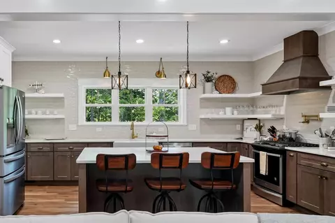 Kitchen - 300 Chandler Rd, Doyle, TN 38559 photo 1 of 11
