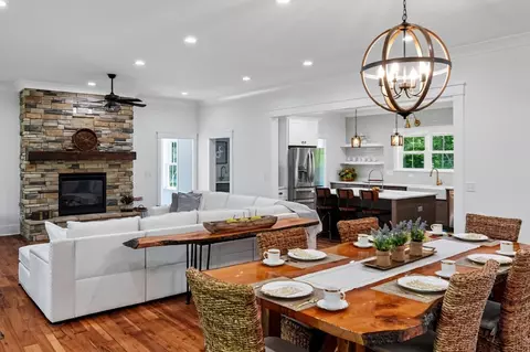 Dining - 300 Chandler Rd, Doyle, TN 38559 photo 1 of 5