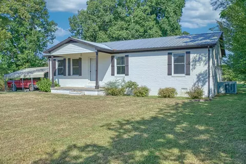 Exterior - 4047 Crawford Rd, Silver Point, TN 38582 photo 1 of 6