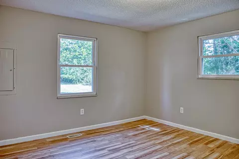 Bedroom - 4047 Crawford Rd, Silver Point, TN 38582 photo 1 of 3