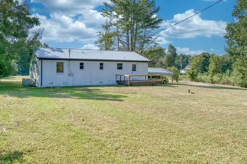 Exterior - 4047 Crawford Rd, Silver Point, TN 38582 photo 2 of 6