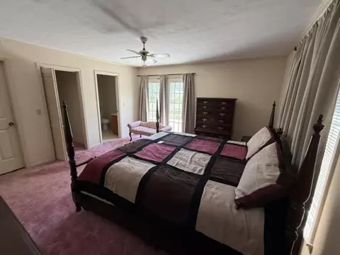 Bedroom - 406 S 4th Ave, Baxter, TN 38544 photo 2 of 3