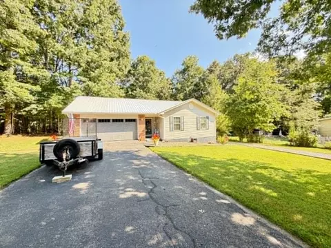 64 Pear Cir, Crossville, TN 38555