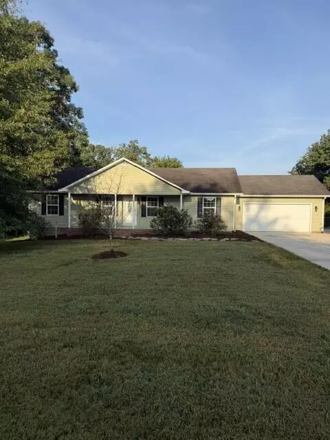 3135 Joe Rawlings Rd, Cookeville, TN 38506