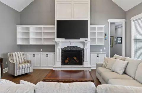 Living - 5232 Ben Jared Rd, Baxter, TN 38544 photo 3 of 6