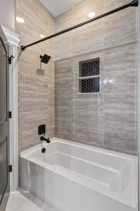 Bath - 5232 Ben Jared Rd, Baxter, TN 38544 photo 15 of 15