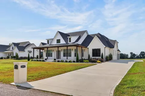 Exterior - 5232 Ben Jared Rd, Baxter, TN 38544 photo 8 of 12