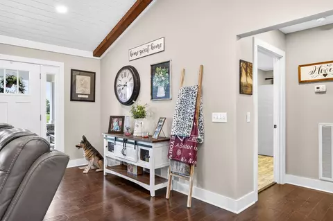 Entry Way - 5335 Hickey Ridge Rd, Baxter, TN 38544 photo 1 of 9