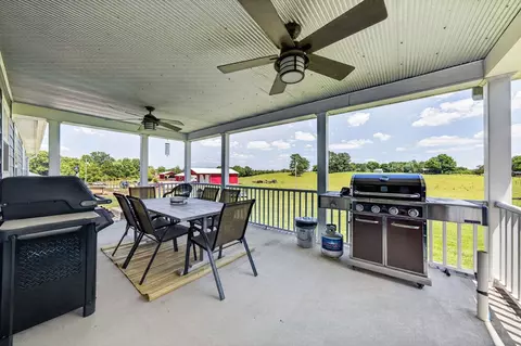 Exterior - 5335 Hickey Ridge Rd, Baxter, TN 38544 photo 9 of 9