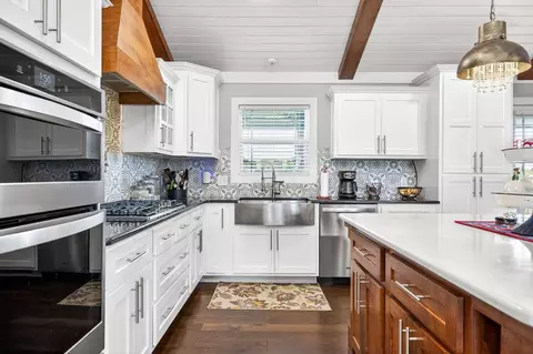Kitchen - 5335 Hickey Ridge Rd, Baxter, TN 38544 photo 2 of 4