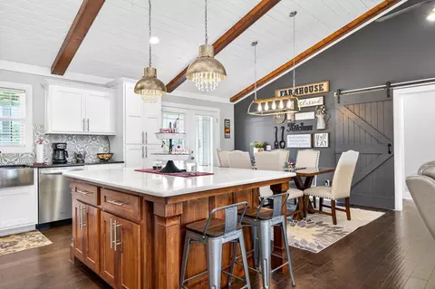Kitchen - 5335 Hickey Ridge Rd, Baxter, TN 38544 photo 3 of 4
