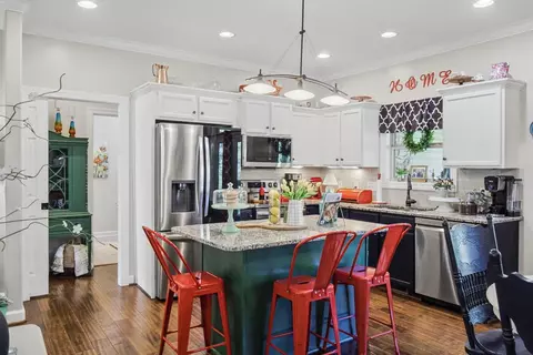 Kitchen - 7116 Coleman Cir, Baxter, TN 38544 photo 1 of 3