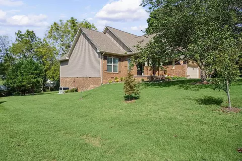 Exterior - 7116 Coleman Cir, Baxter, TN 38544 photo 2 of 8