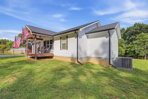 Exterior - 1255 Franklin Loop, Clarkrange, TN 38553 photo 6 of 9