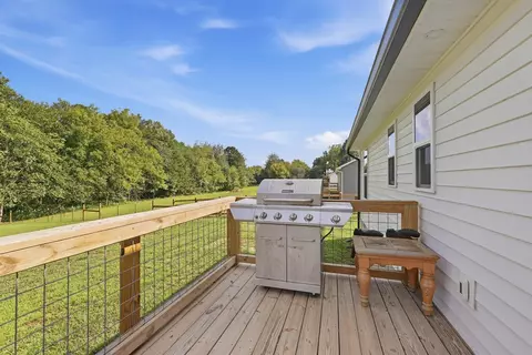 Exterior - 1255 Franklin Loop, Clarkrange, TN 38553 photo 7 of 9
