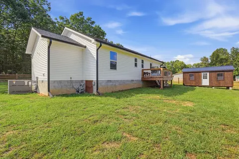 Exterior - 1255 Franklin Loop, Clarkrange, TN 38553 photo 4 of 9