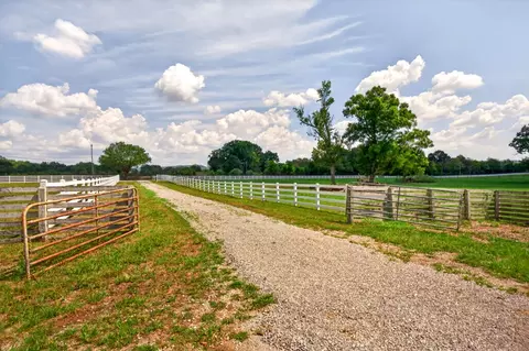 2232 Will Thompson Rd, Walling, TN 38587 photo 13