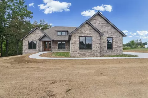 833 Keating Loop, Crossville, TN 38555