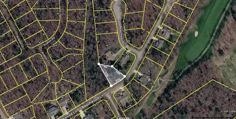 25 Beachwood Ln, Crossville, TN 38558