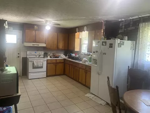 136 Chestnut, Baxter, TN 38544 photo 3