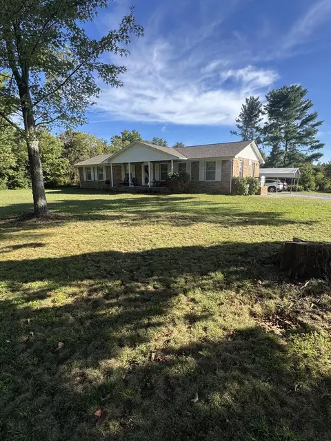 1505 Quinland Lake Rd, Cookeville, TN 38506