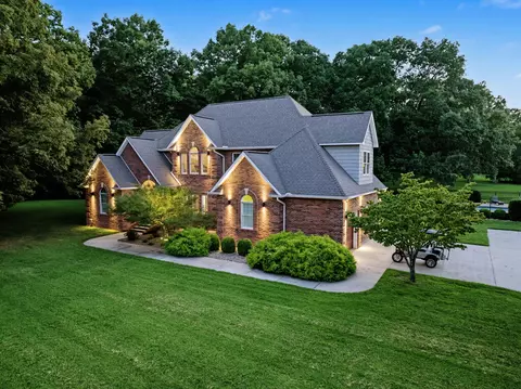 130 Deer Pt, Byrdstown, TN 38549