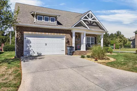 1138 Cross Pointe Dr, Cookeville, TN 38506