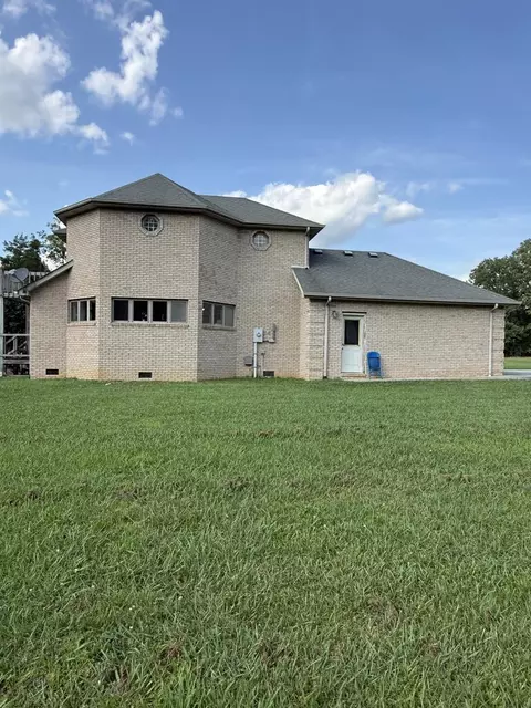 6545 Bunker Hill Rd, Cookeville, TN 38506
