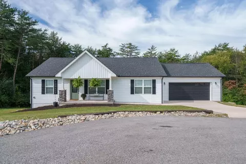 57 Capitol Dr, Crossville, TN 38555