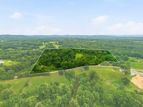 329 Old Standing Stone Rd, Livingston, TN 38570