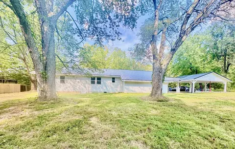 Exterior - 6512 Tennessee St, Baxter, TN 38544 photo 5 of 5