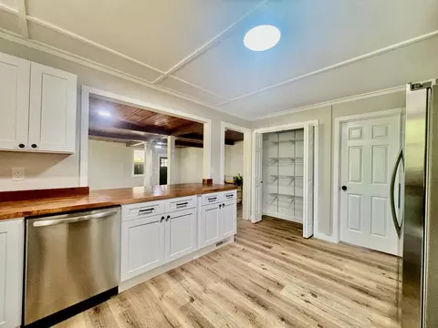 Kitchen - 6512 Tennessee St, Baxter, TN 38544 photo 4 of 8