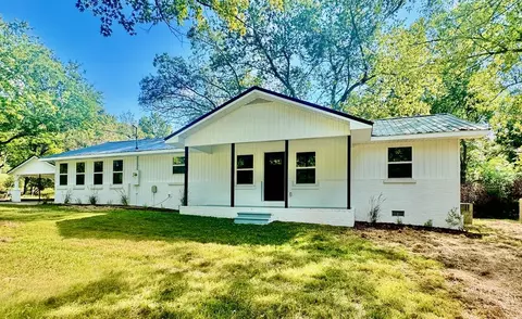 Exterior - 6512 Tennessee St, Baxter, TN 38544 photo 3 of 5