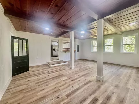 Living - 6512 Tennessee St, Baxter, TN 38544 photo 1 of 4