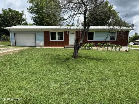 318 Sadie St, Jamestown, TN 38556