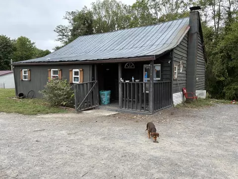 1577 York Hwy, Gainesboro, TN 38562