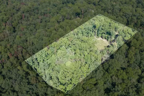 1426 E Overlook Rd, Monterey, TN 38574