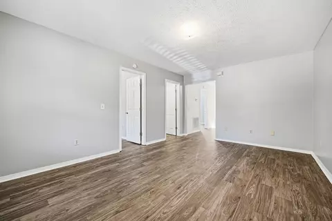 Living - 6670 Tennessee St, Baxter, TN 38544 photo 1 of 2